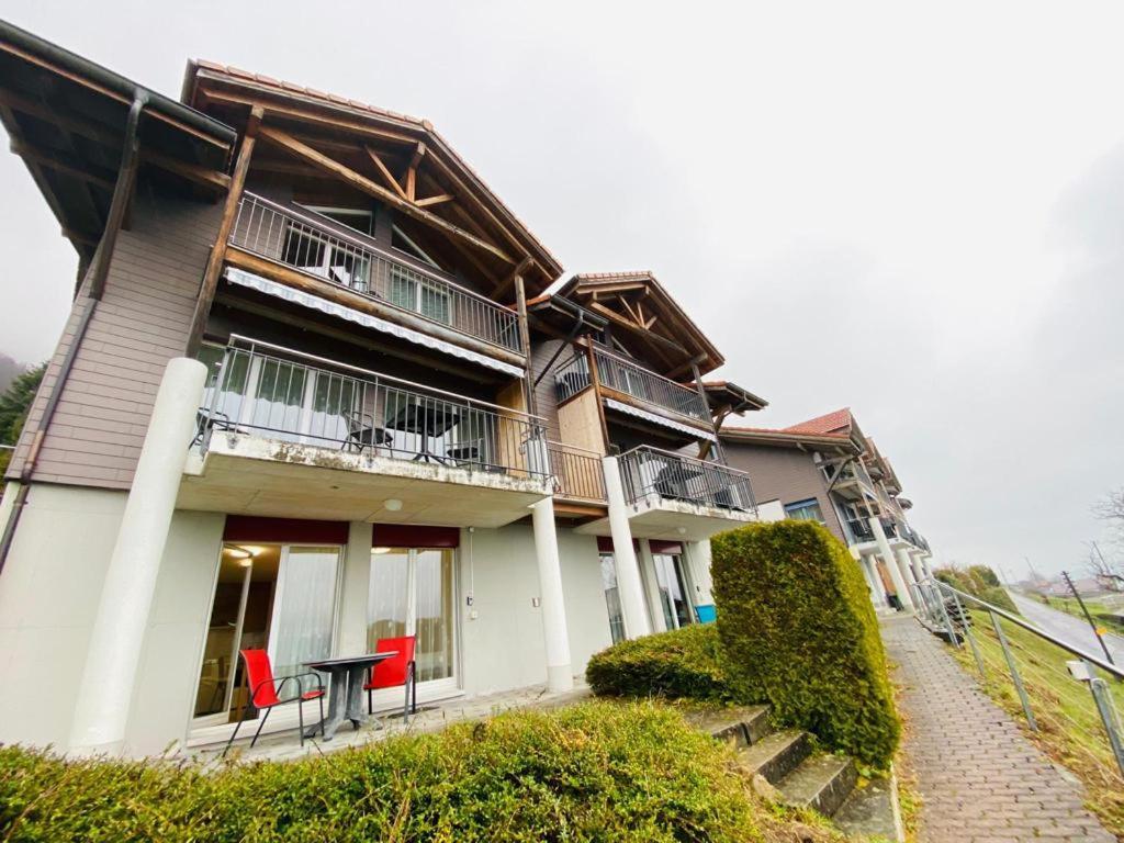 Lake Facing Studio Niederried bei Interlaken ภายนอก รูปภาพ